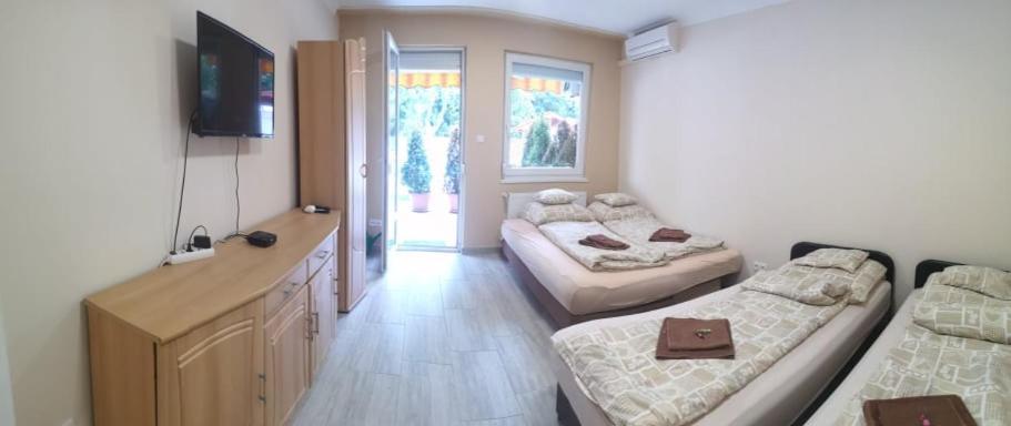 Relax Beach Apartman ไฮจ์ดุสโซบอสโล ภายนอก รูปภาพ